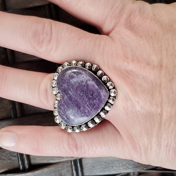 New Lepidolite Heart Shaped 925 Silver Statement Ring. - Picture 5 of 12